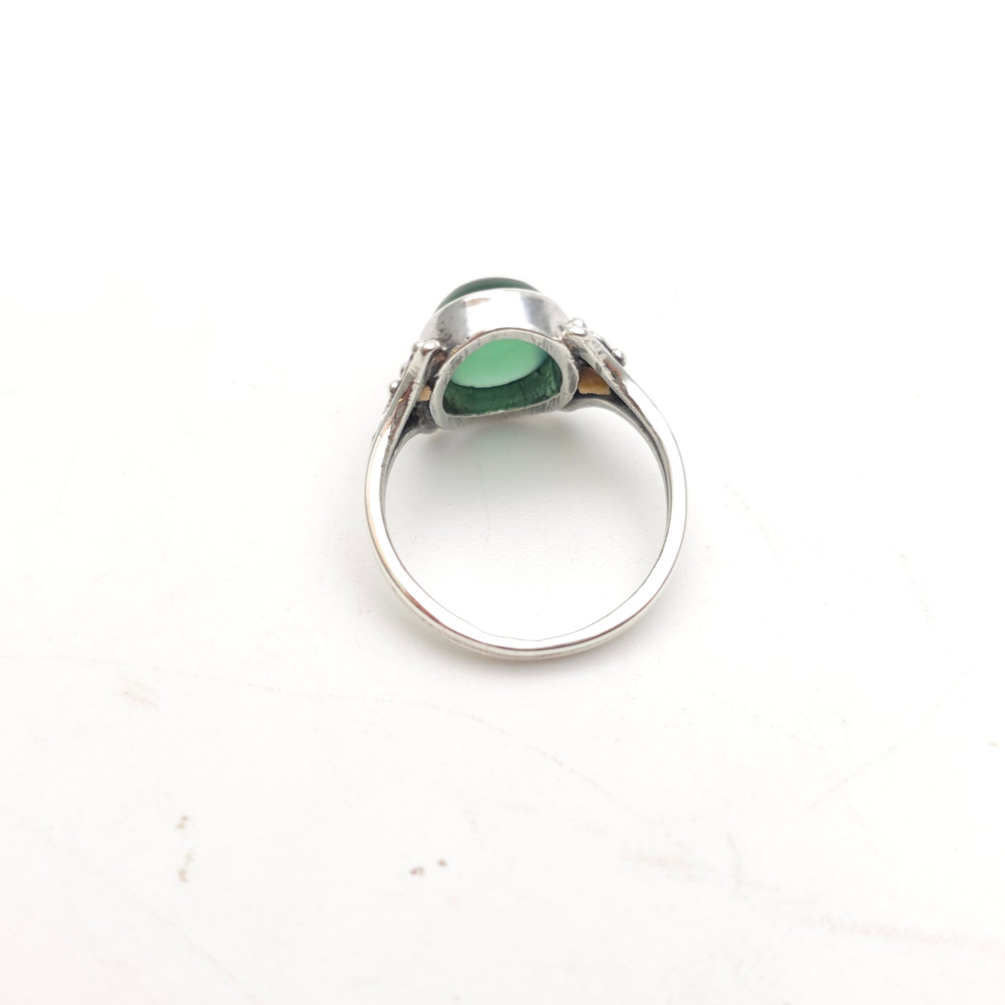 Sterling Silver Oval Cabochon Green Stone Solitaire Fancy Shoulders Ring