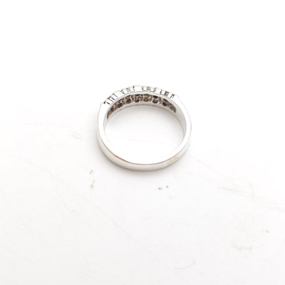 Sterling Silver White Stone Zig Zag Style Band Ring