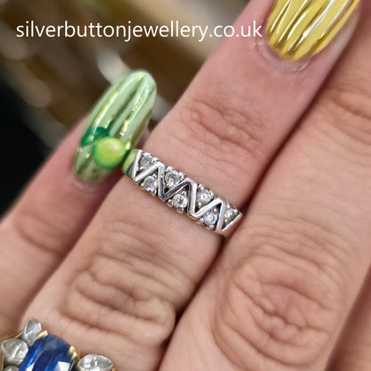 Sterling Silver White Stone Zig Zag Style Band Ring