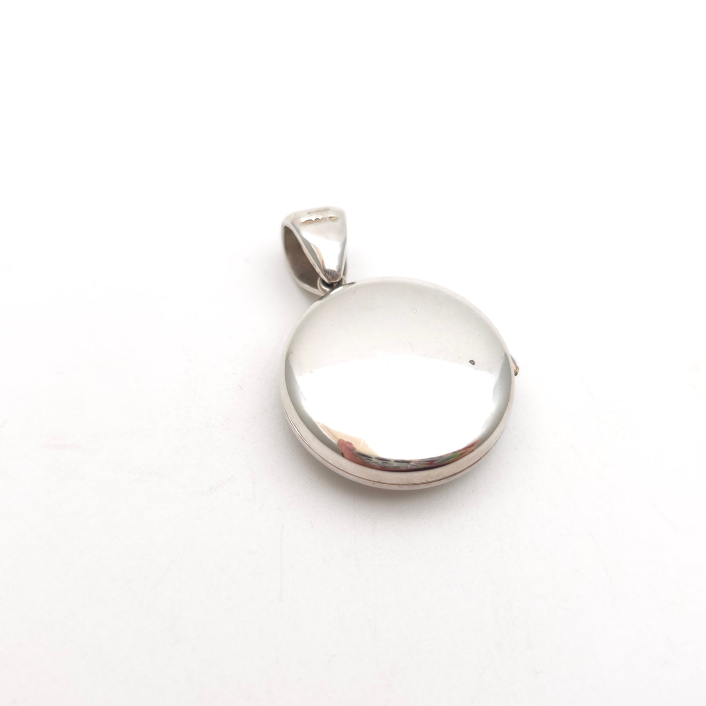 Sterling Silver Vintage Round Locket With Millennium Hallmark Design