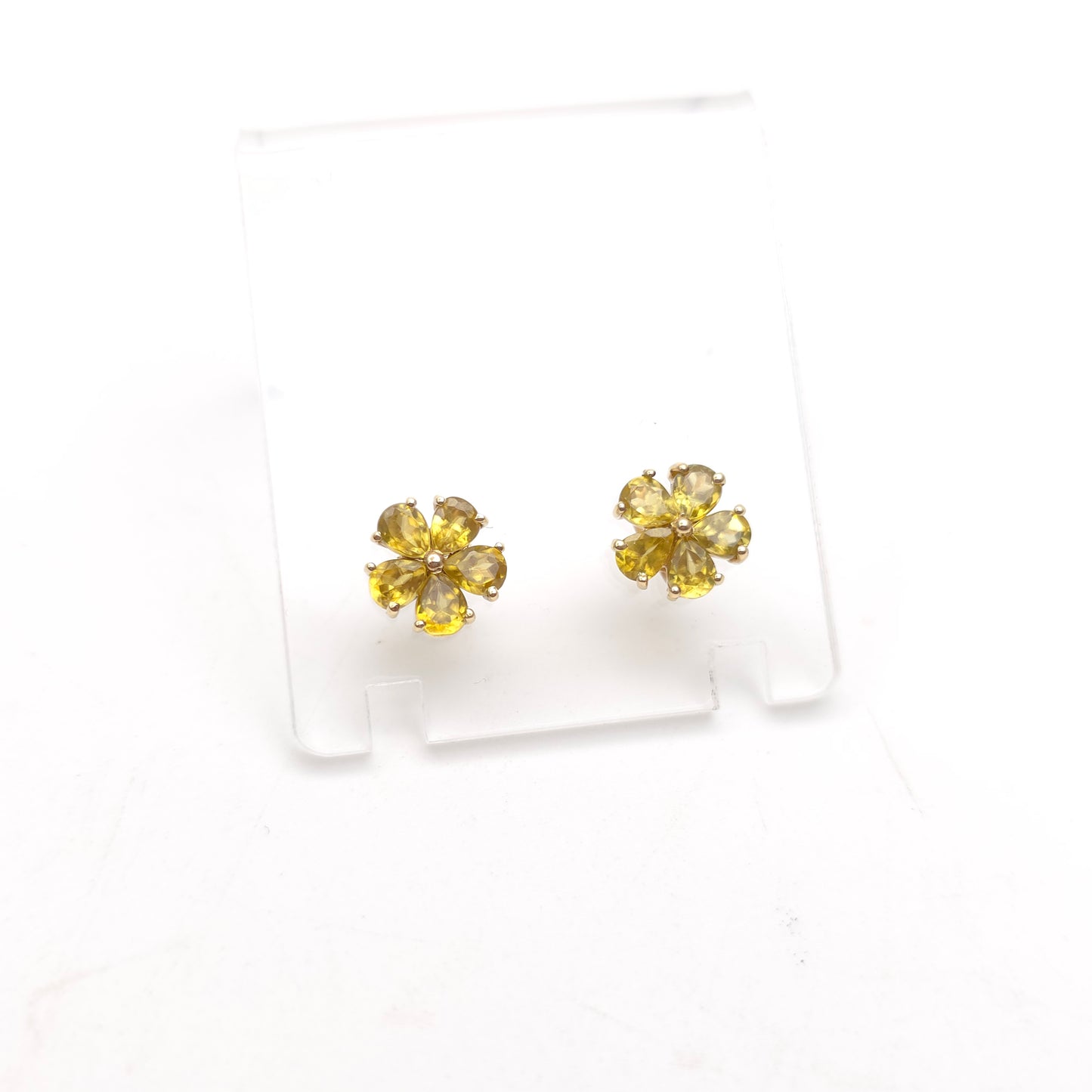 9ct Yellow Gold Pear Cut Peridot Flower Floral Cluster Stud Earrings