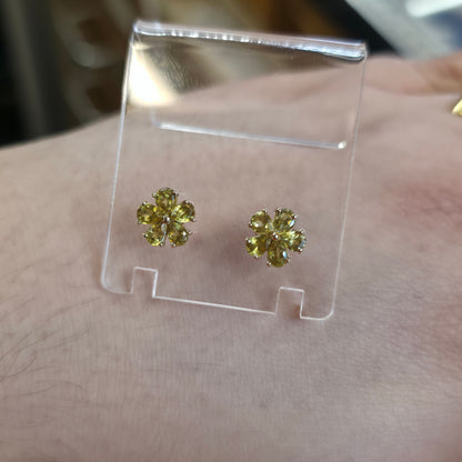9ct Yellow Gold Pear Cut Peridot Flower Floral Cluster Stud Earrings