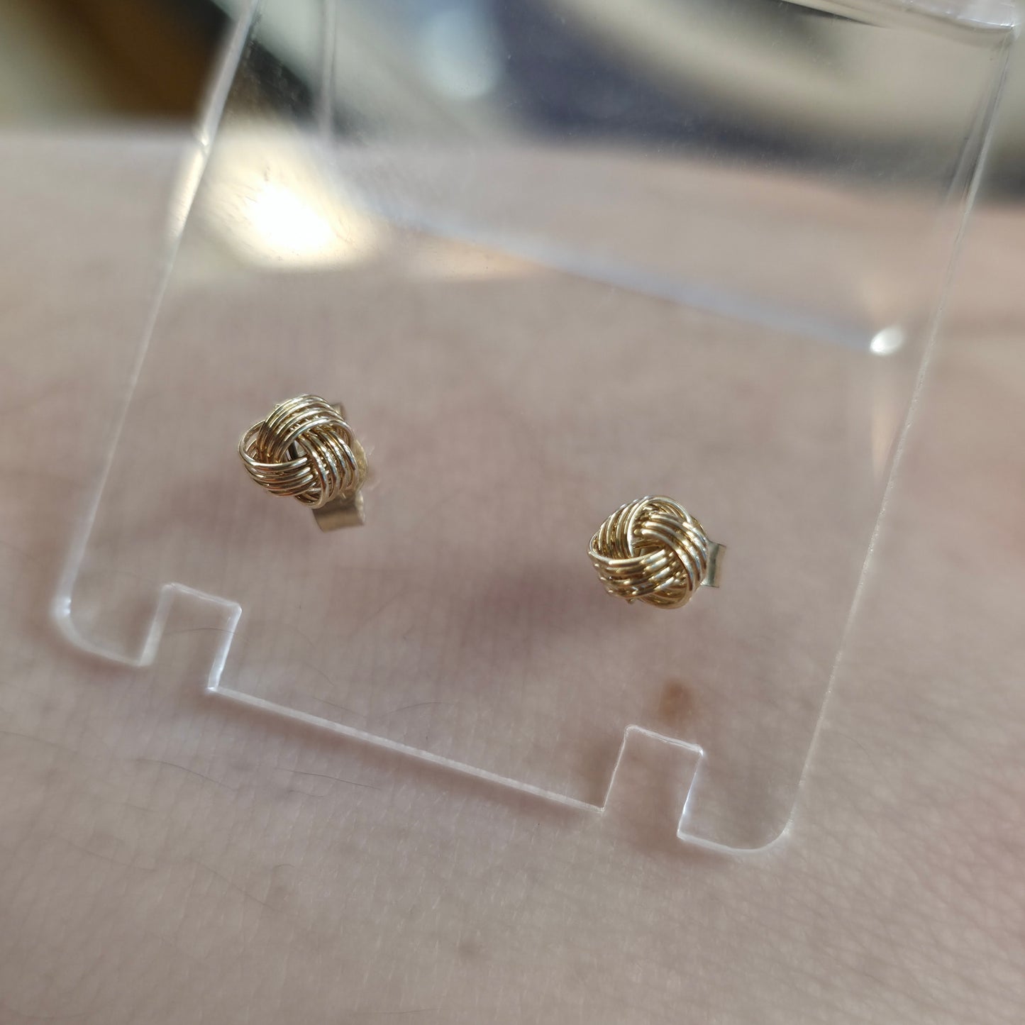 9ct Yellow Gold Small Lightweight 4 Strand Wire Knot Stud Earrings