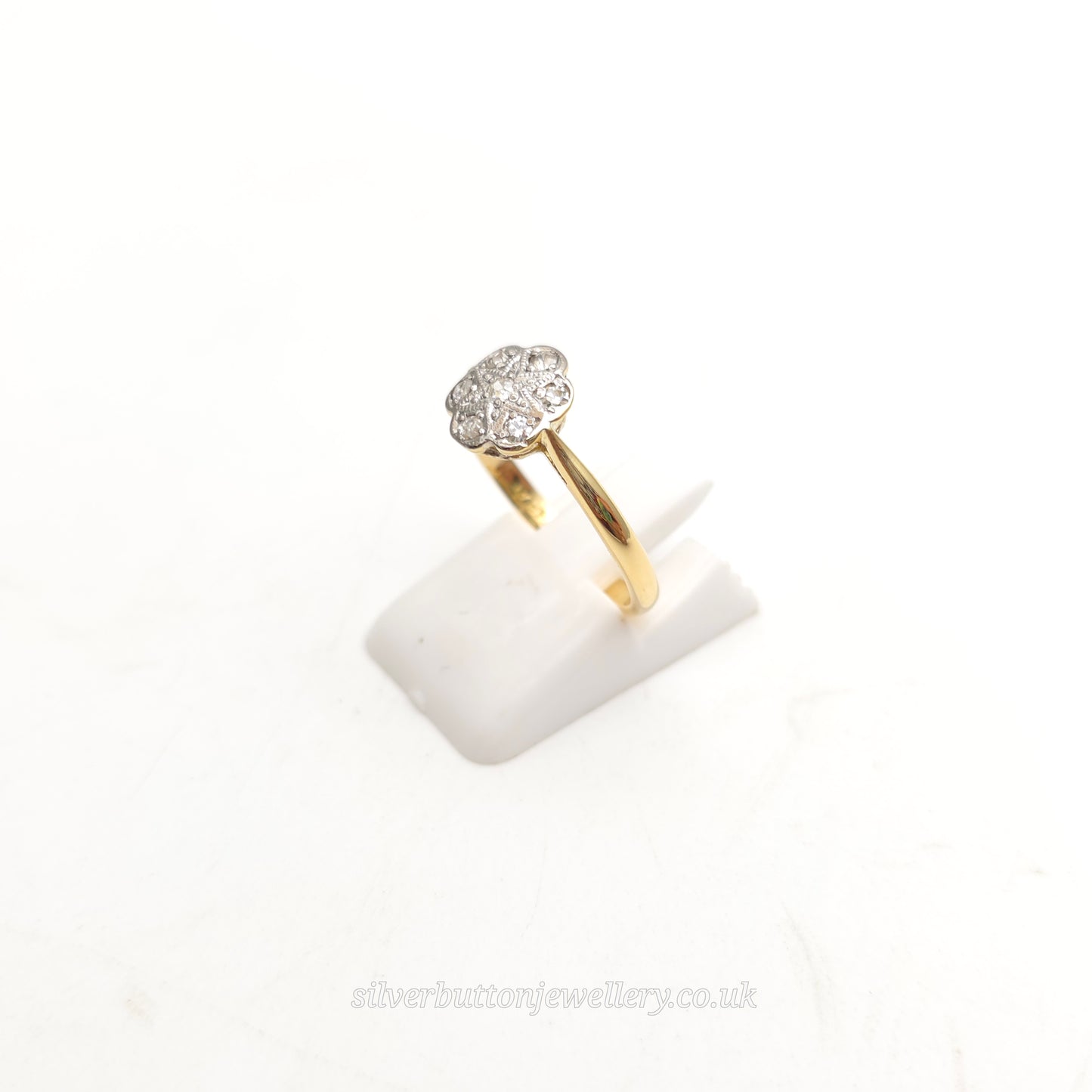 18ct Yellow Gold And Platinum Diamond Set Floral Shaped Head Cluster Ring