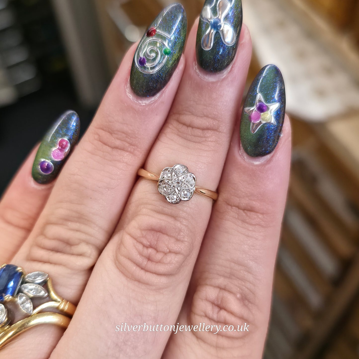 18ct Yellow Gold And Platinum Diamond Set Floral Shaped Head Cluster Ring