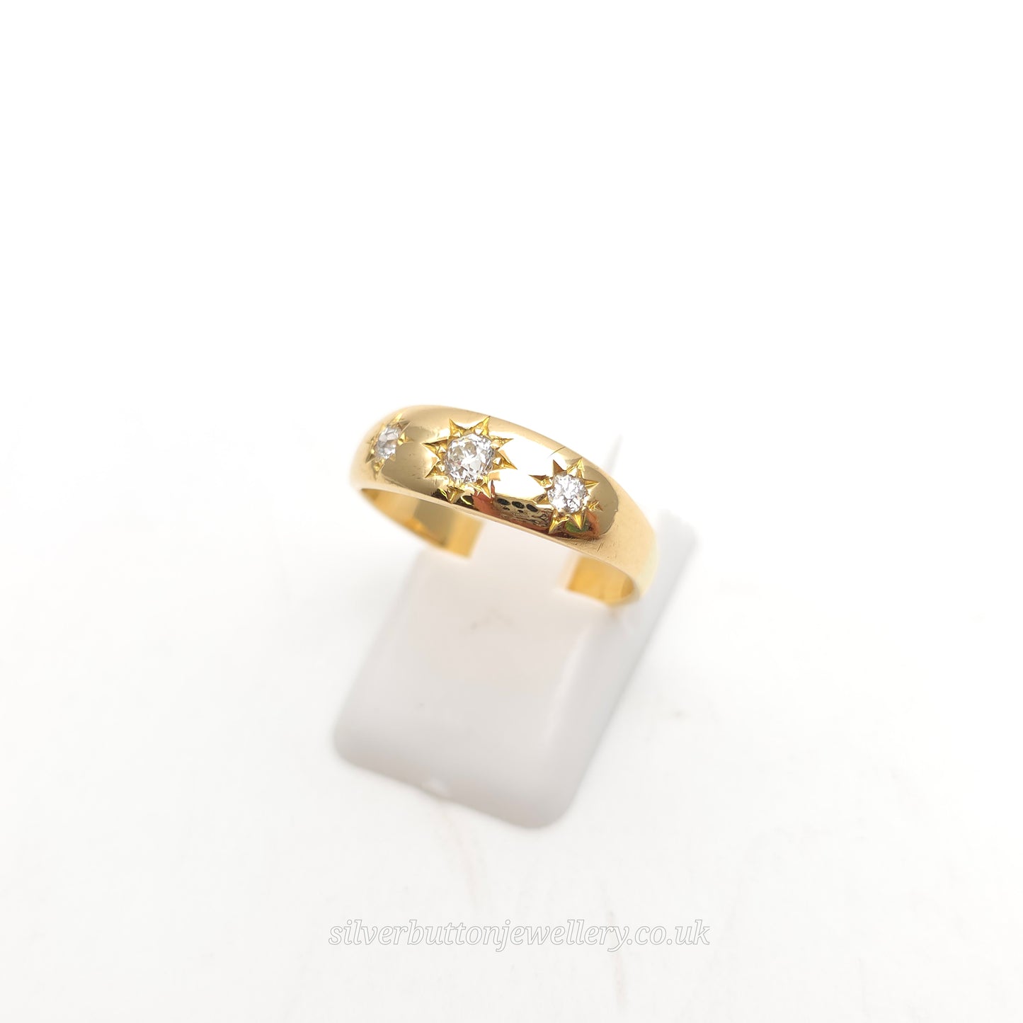 18ct Yellow Gold Antique Three Diamond Trilogy Star Set Gypsy Style Ring