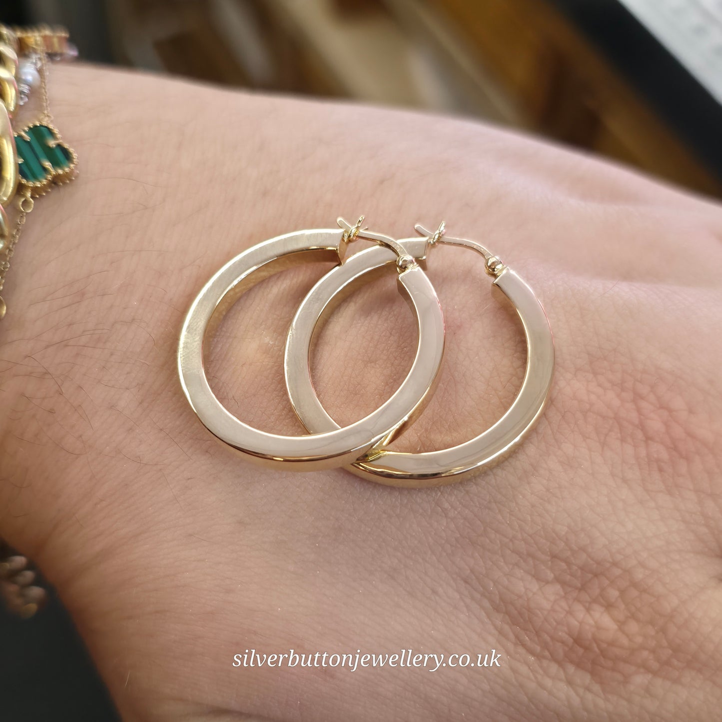 18ct Yellow Gold Vintage Hollow Chunky Hoop Earrings (AF)