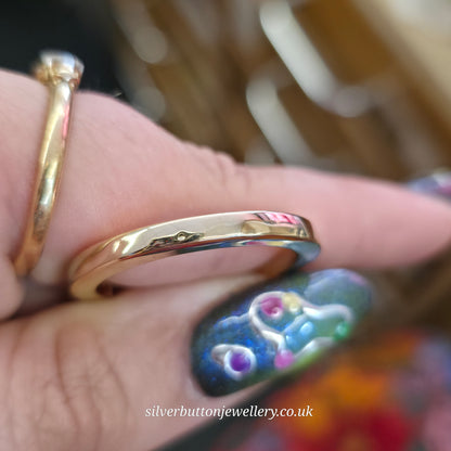 18ct Yellow Gold Vintage Hollow Chunky Hoop Earrings (AF)