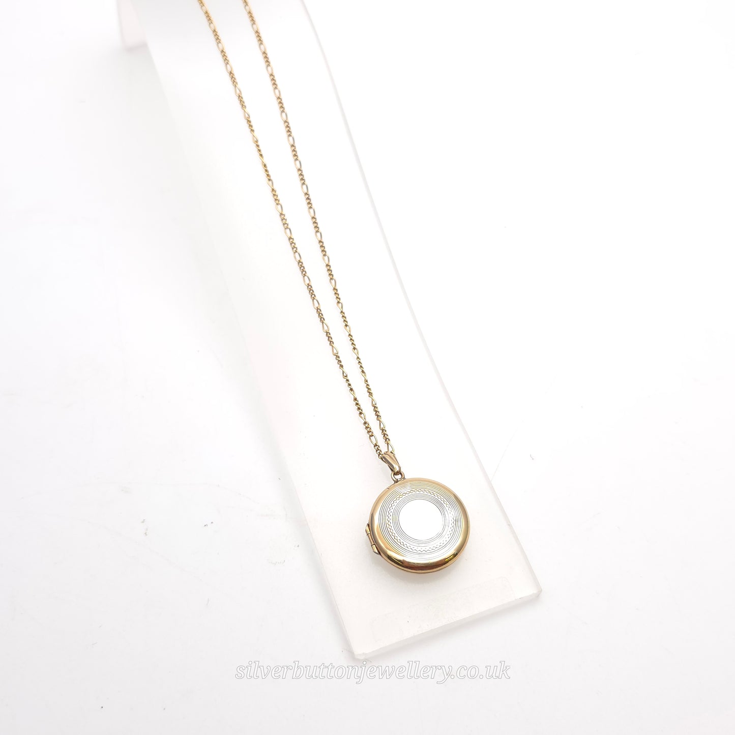 9ct Yellow Gold Vintage Round Engraved Locket On Figaro Chain 16"