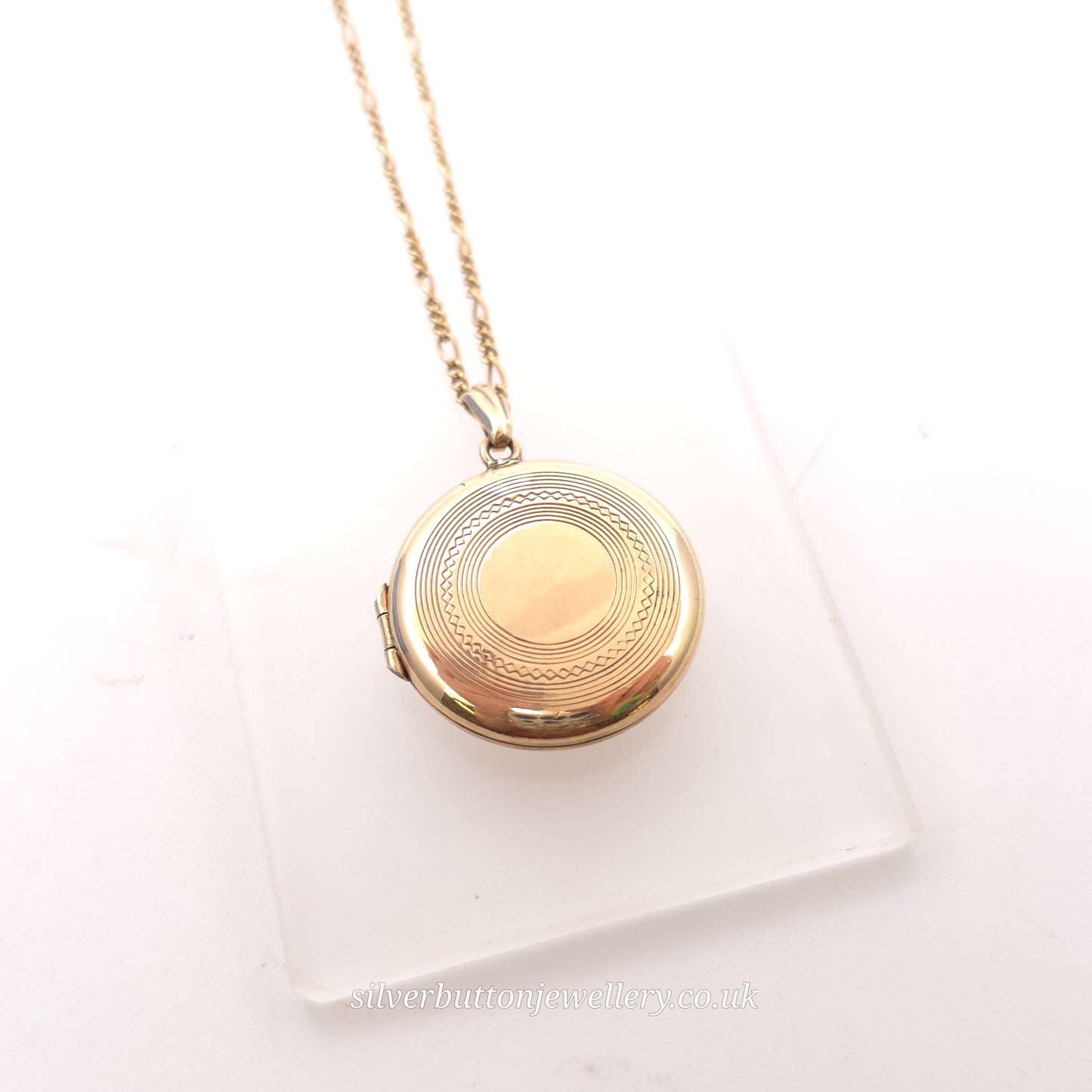 9ct Yellow Gold Vintage Round Engraved Locket On Figaro Chain 16"