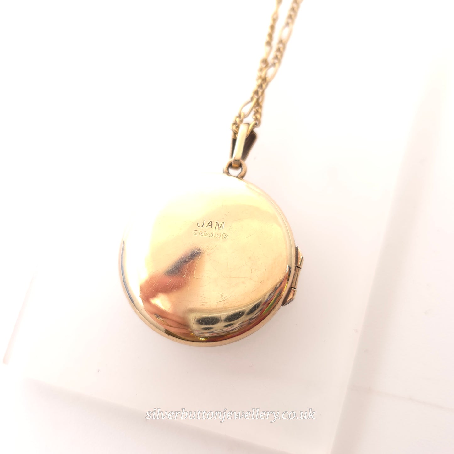 9ct Yellow Gold Vintage Round Engraved Locket On Figaro Chain 16"