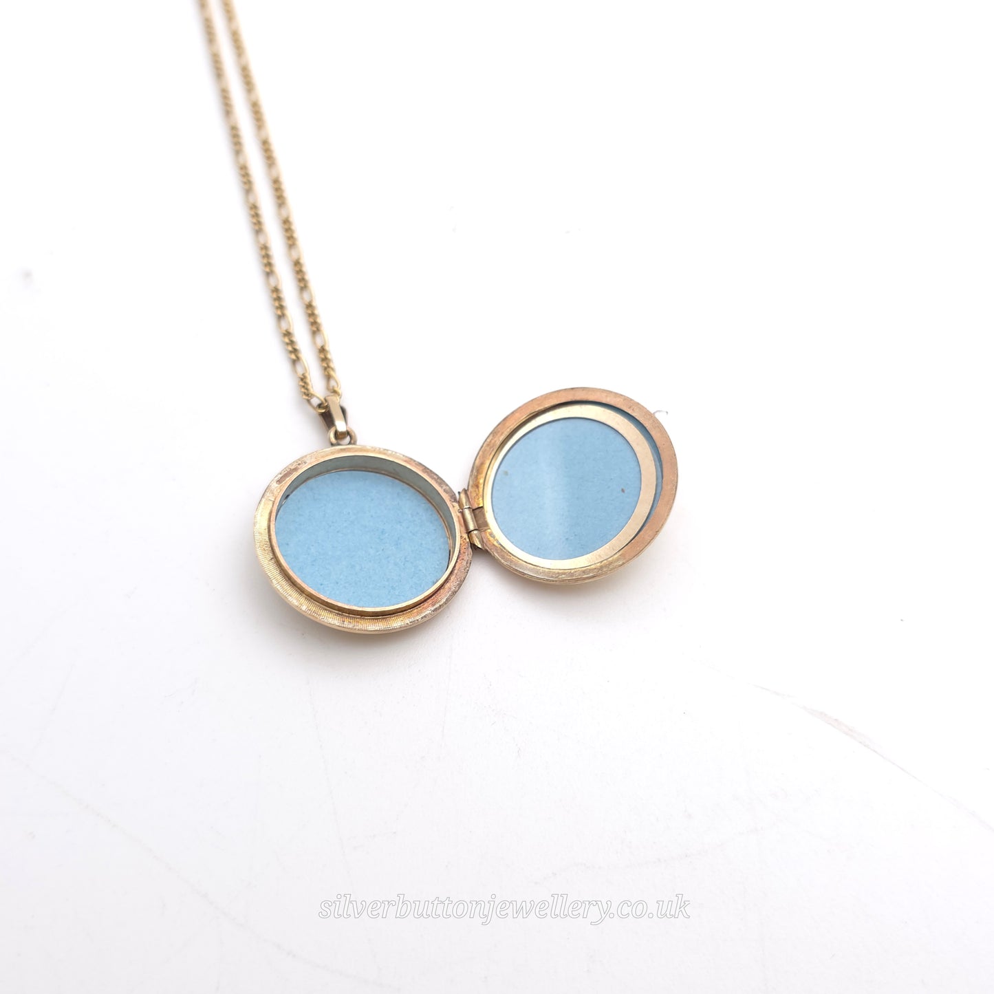 9ct Yellow Gold Vintage Round Engraved Locket On Figaro Chain 16"