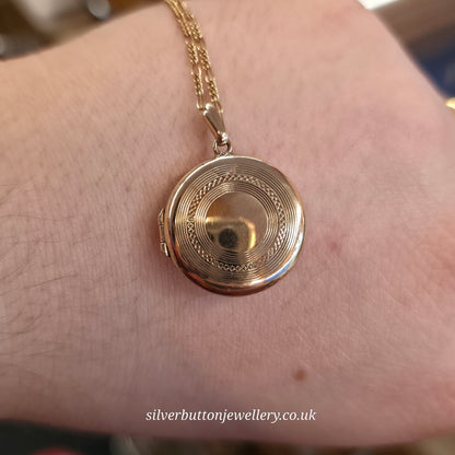 9ct Yellow Gold Vintage Round Engraved Locket On Figaro Chain 16"