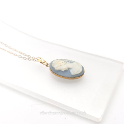 9ct Yellow Gold Vintage Blue And White Oval Wedgewood Panel Necklace