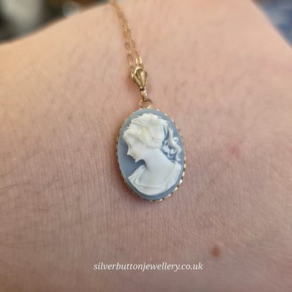 9ct Yellow Gold Vintage Blue And White Oval Wedgewood Panel Necklace