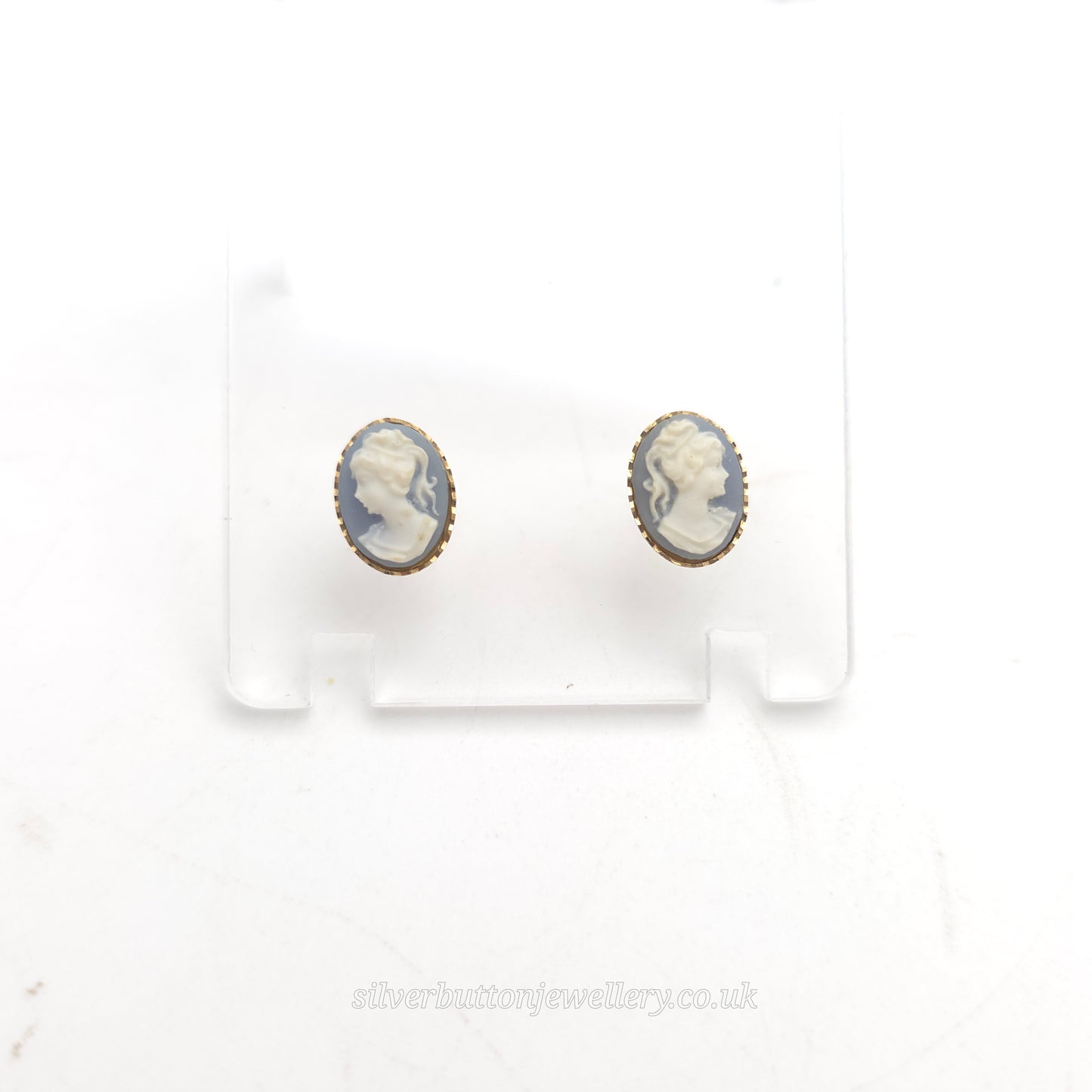 9ct Yellow Gold Small Oval Wedgewood Style Lady Panel Stud Earrings