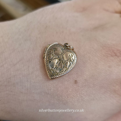 Rolled Gold Antique / Vintage Heart Shaped Engraved Patterned Locket