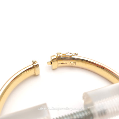 9ct Yellow Gold Oval Hollow Plain Polished Hinged Bangle