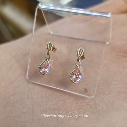 9ct Yellow Gold Vintage Lightweight Pear Cut Pink Stone Small Drop Earrings