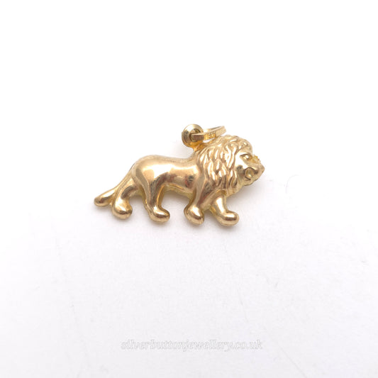 9ct Yellow Gold Vintage Hollow Lion Charm / Pendant Piece