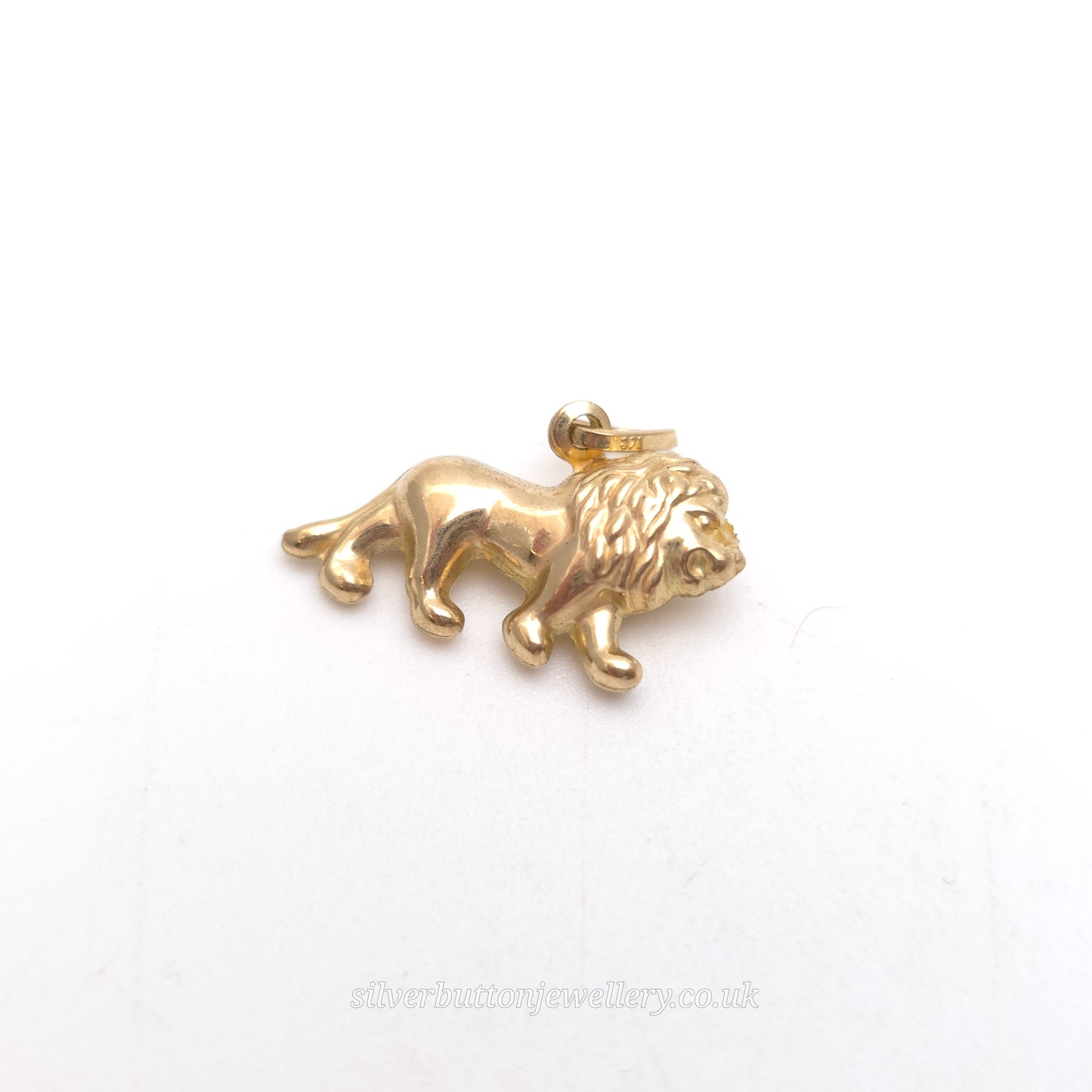 9ct Yellow Gold Vintage Hollow Lion Charm / Pendant Piece