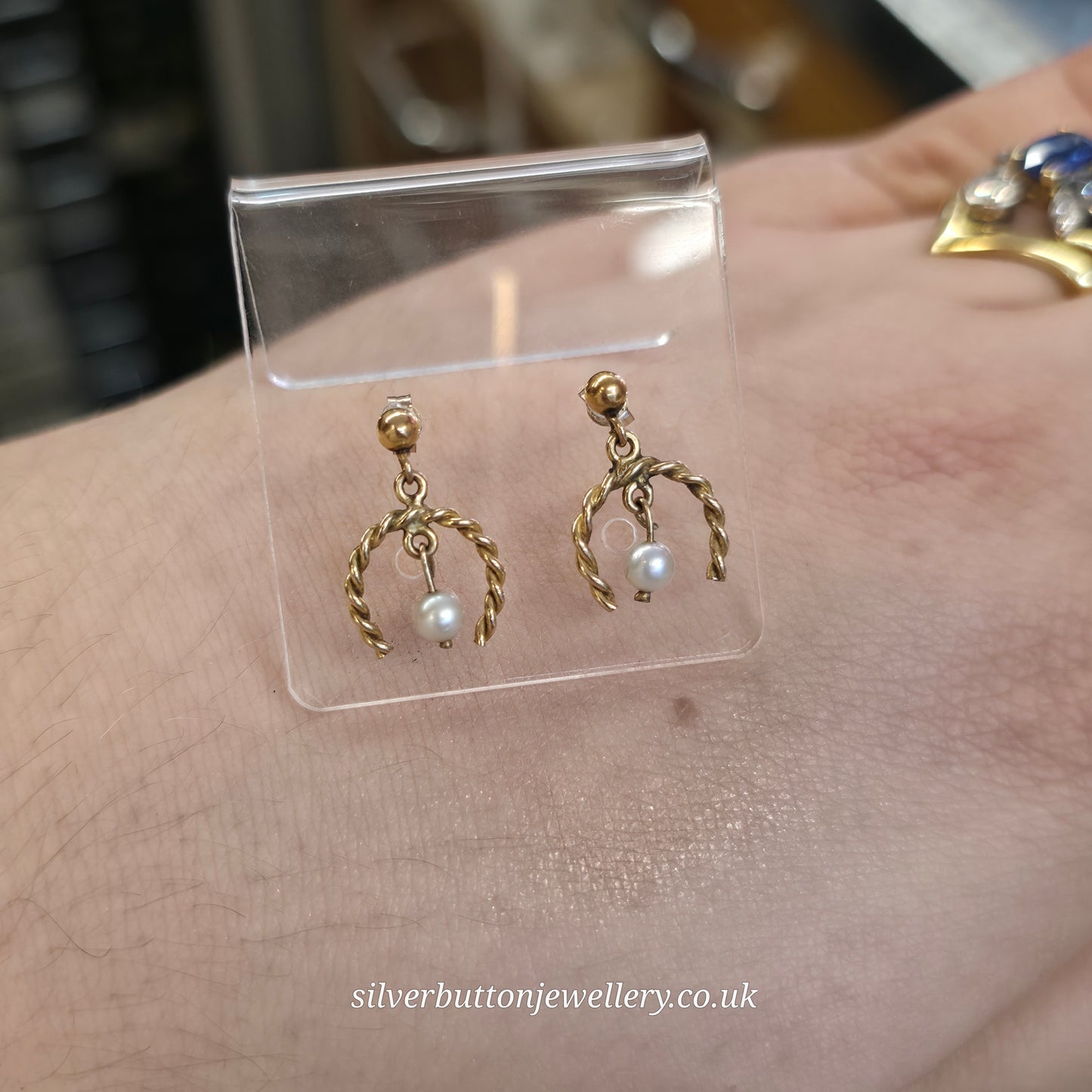 9ct Yellow Gold Vintage Twisted Horseshoe Pearl Drop Earrings