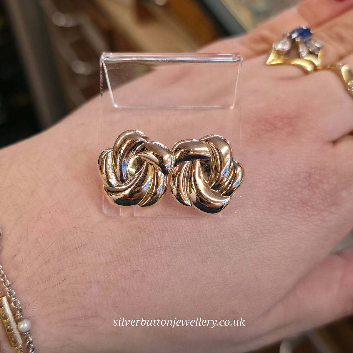 9ct Yellow Gold Vintage XL Swirly Knot Hollow Stud Earrings