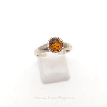 Sterling Silver Vintage Round Cabochon Bezel Set Amber Solitaire Ring