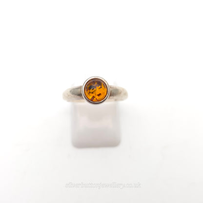 Sterling Silver Vintage Round Cabochon Bezel Set Amber Solitaire Ring