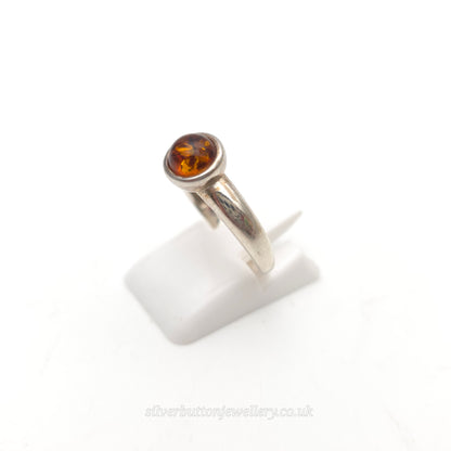 Sterling Silver Vintage Round Cabochon Bezel Set Amber Solitaire Ring