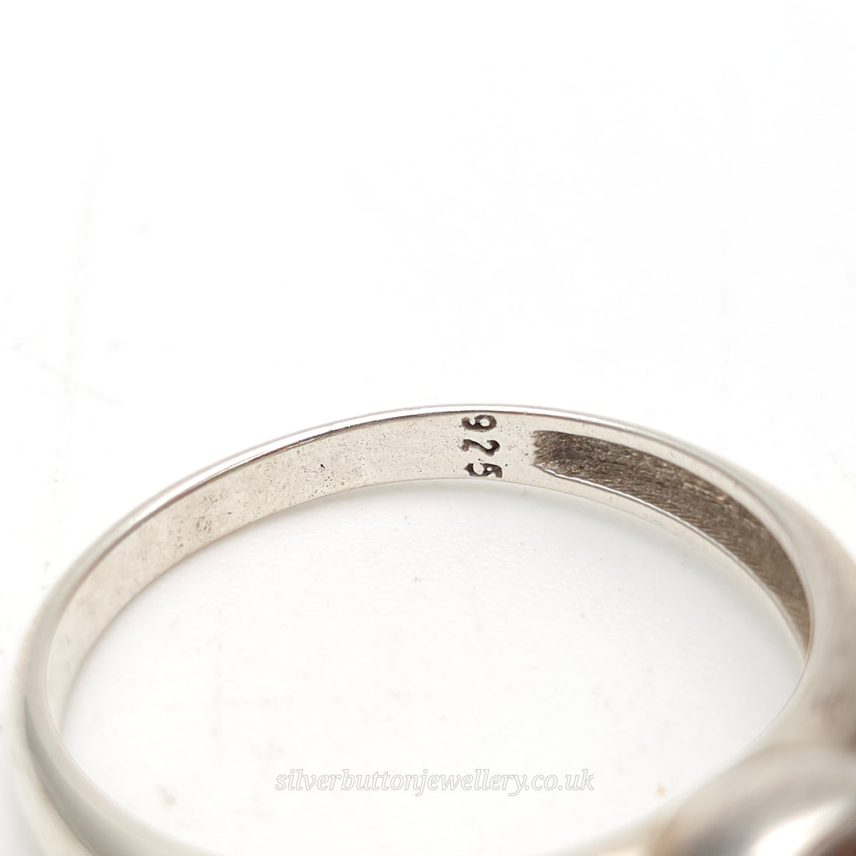 Sterling Silver Vintage Round Cabochon Bezel Set Amber Solitaire Ring