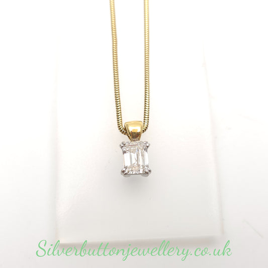 18ct Yellow Gold Emerald Cut Diamond Pendant & Snake Chain Necklace (AF)