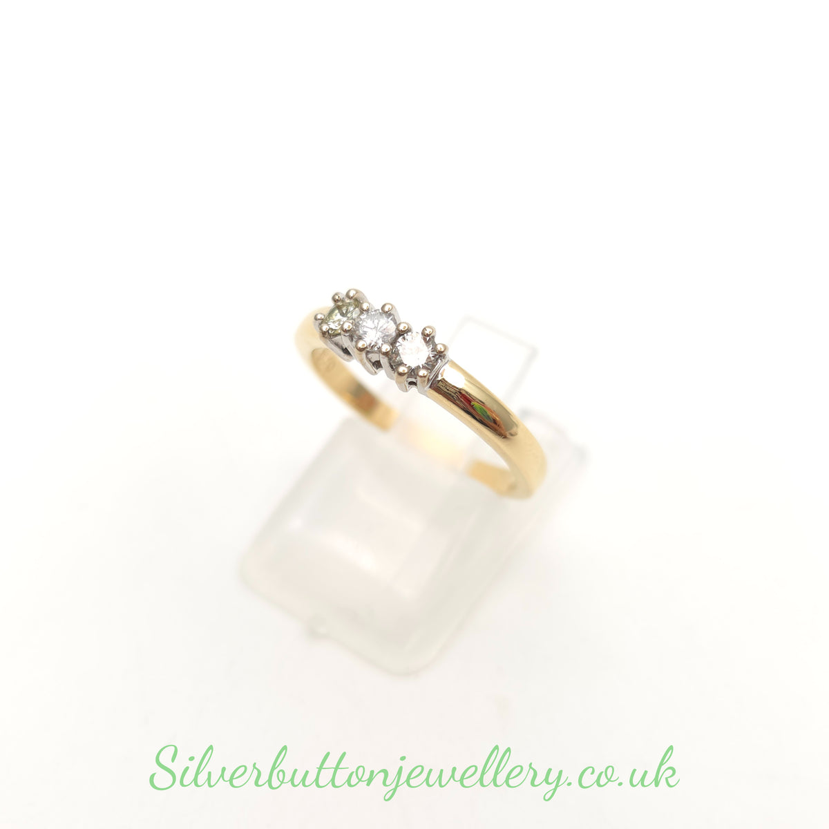 18ct Yellow Gold Vintage Round Cut Diamond Three Stone Trilogy Band Ring
