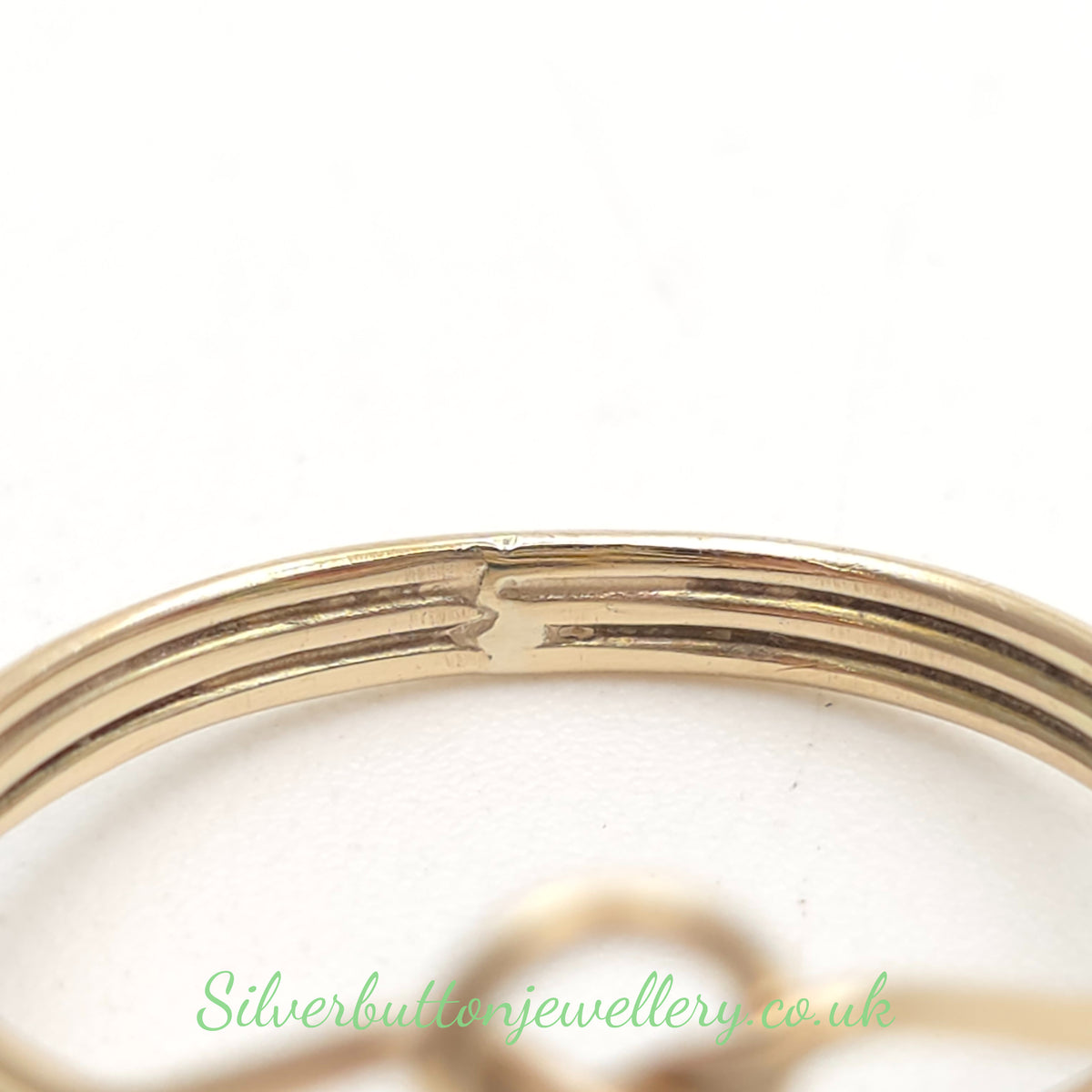 9ct Yellow Gold Small Lightweight Vintage Wirework Triple Overhand Knot Ring
