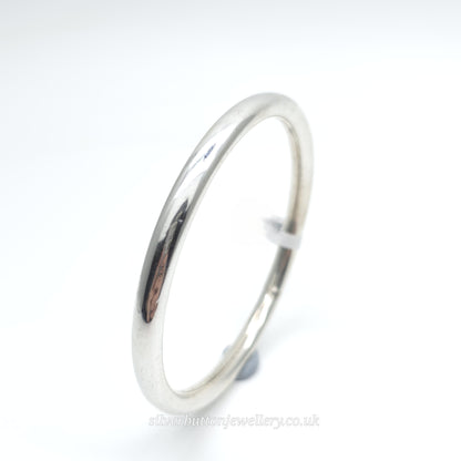 Sterling Silver Vintage Polished Medium Weight Hollow Tubular Pipe Bangle