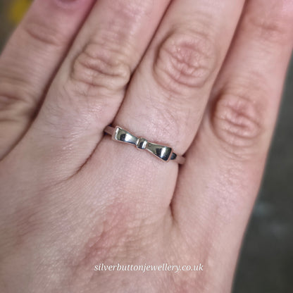Sterling Silver Bow Profile Polished Finish Ring