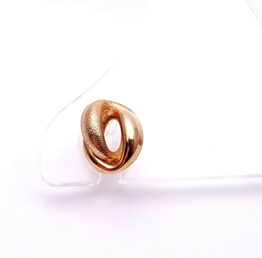 9ct yellow gold interlinking oval stud earrings