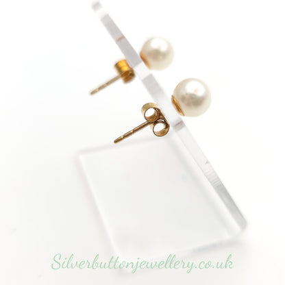 18ct Yellow Gold 6.5mm White Pearl Stud Earrings