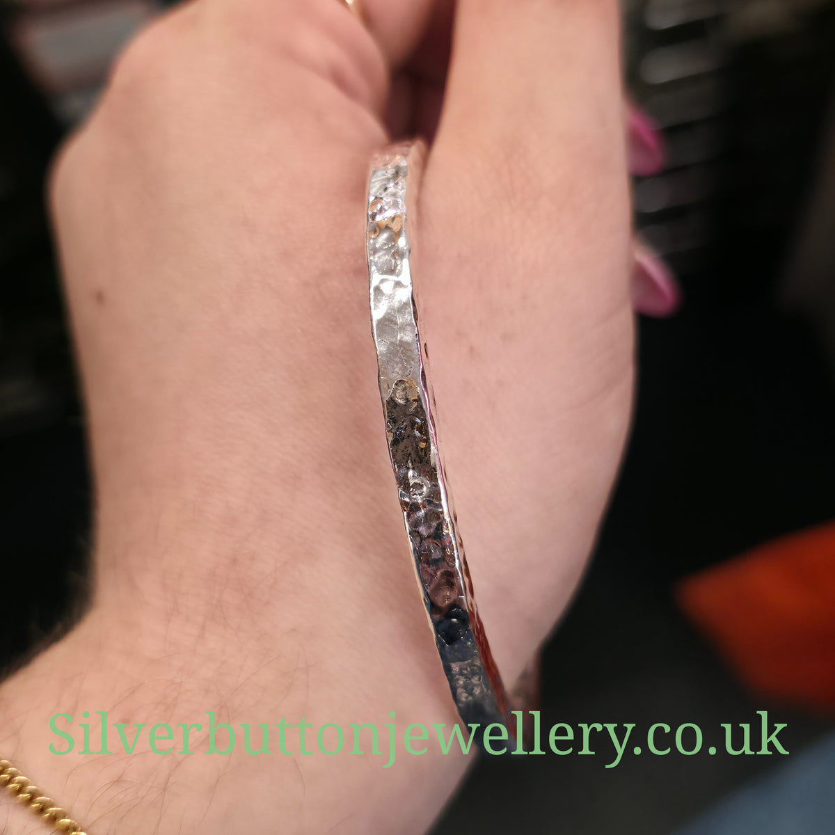 Sterling Silver Square Profile Hammered Texture Effect Round Bangle