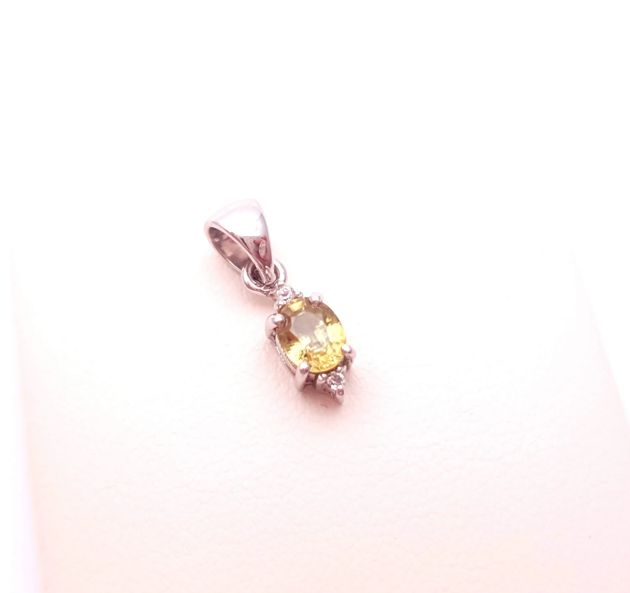 9ct white gold small white cz  and green peridot stone drop pendant