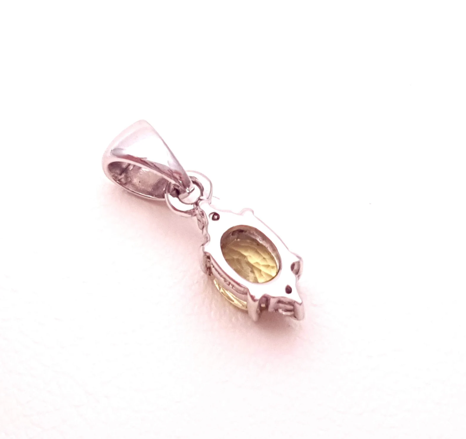 9ct white gold small white cz  and green peridot stone drop pendant