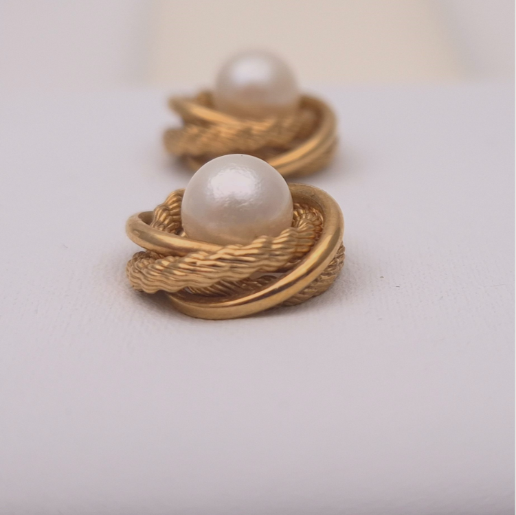 9ct yellow gold Pearl Swirl Stud Earrings